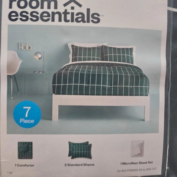 Room Essentials Reversible Comforter & Sheet Set Dark Green 7 Pieces Queen New - Picture 3 of 11